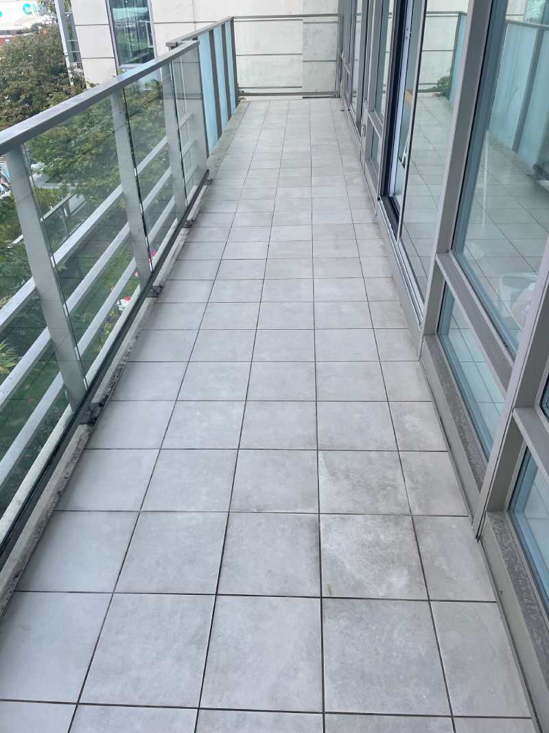 Tile and grout cleaning for kitchens and bathrooms